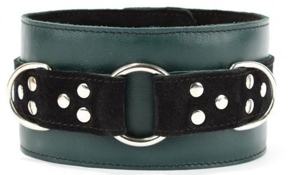 Изумрудный ошейник Emerald Collar On The Strap